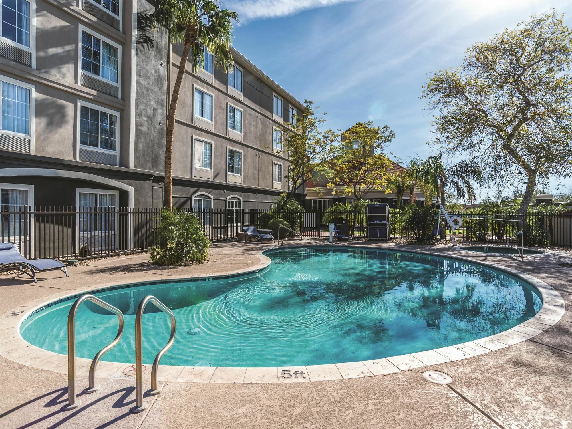 La Quinta By Wyndham Phoenix Chandler Экстерьер фото